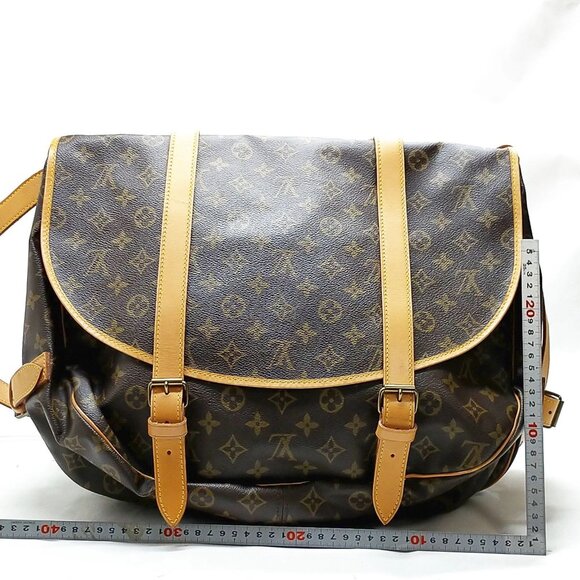 Louis Vuitton Saumur 43 Brown Monogram Shoulder Bag mon895-101525